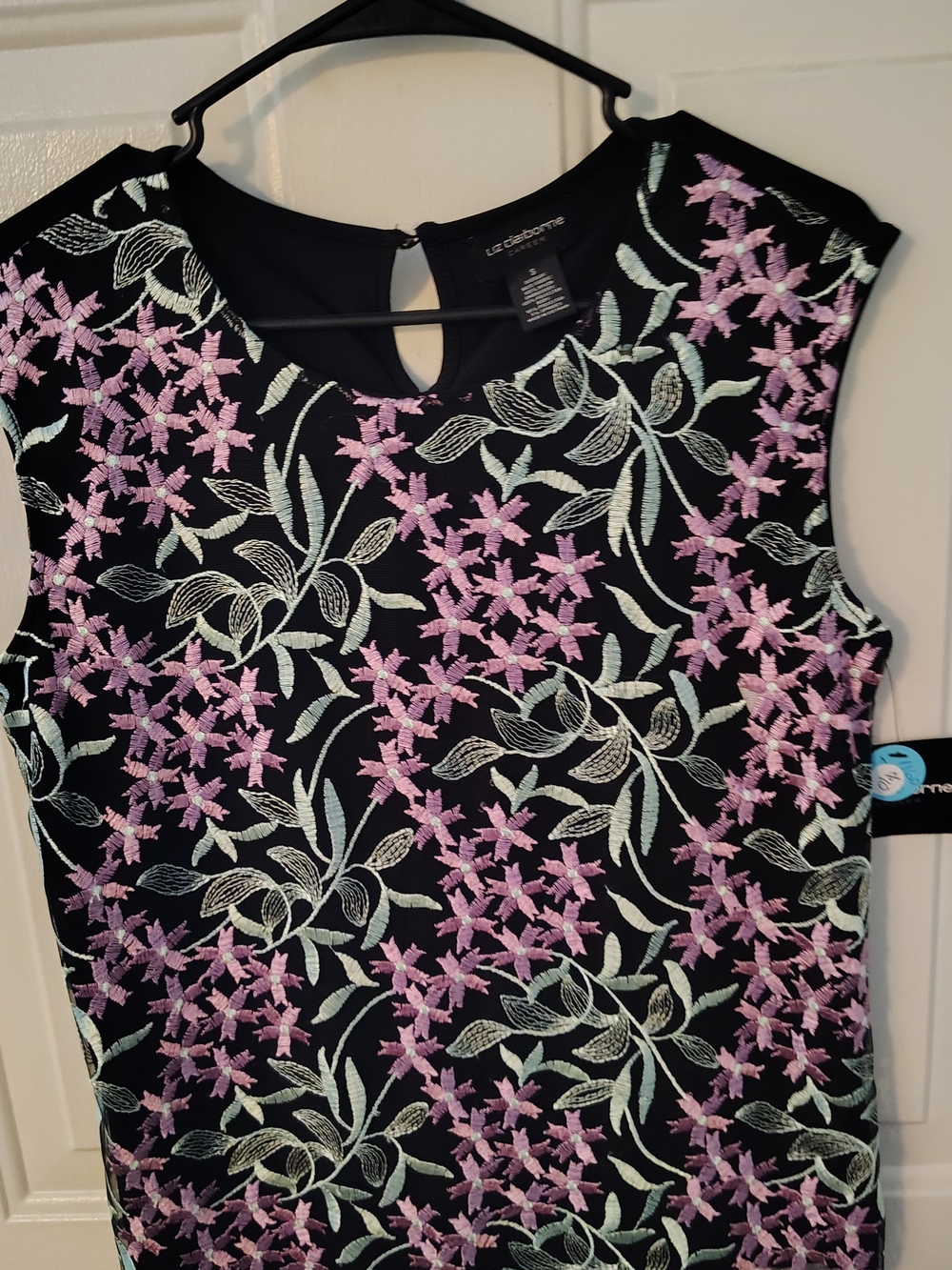 Liz Claiborne Black Floral Embroidered Sleeveless Tunic